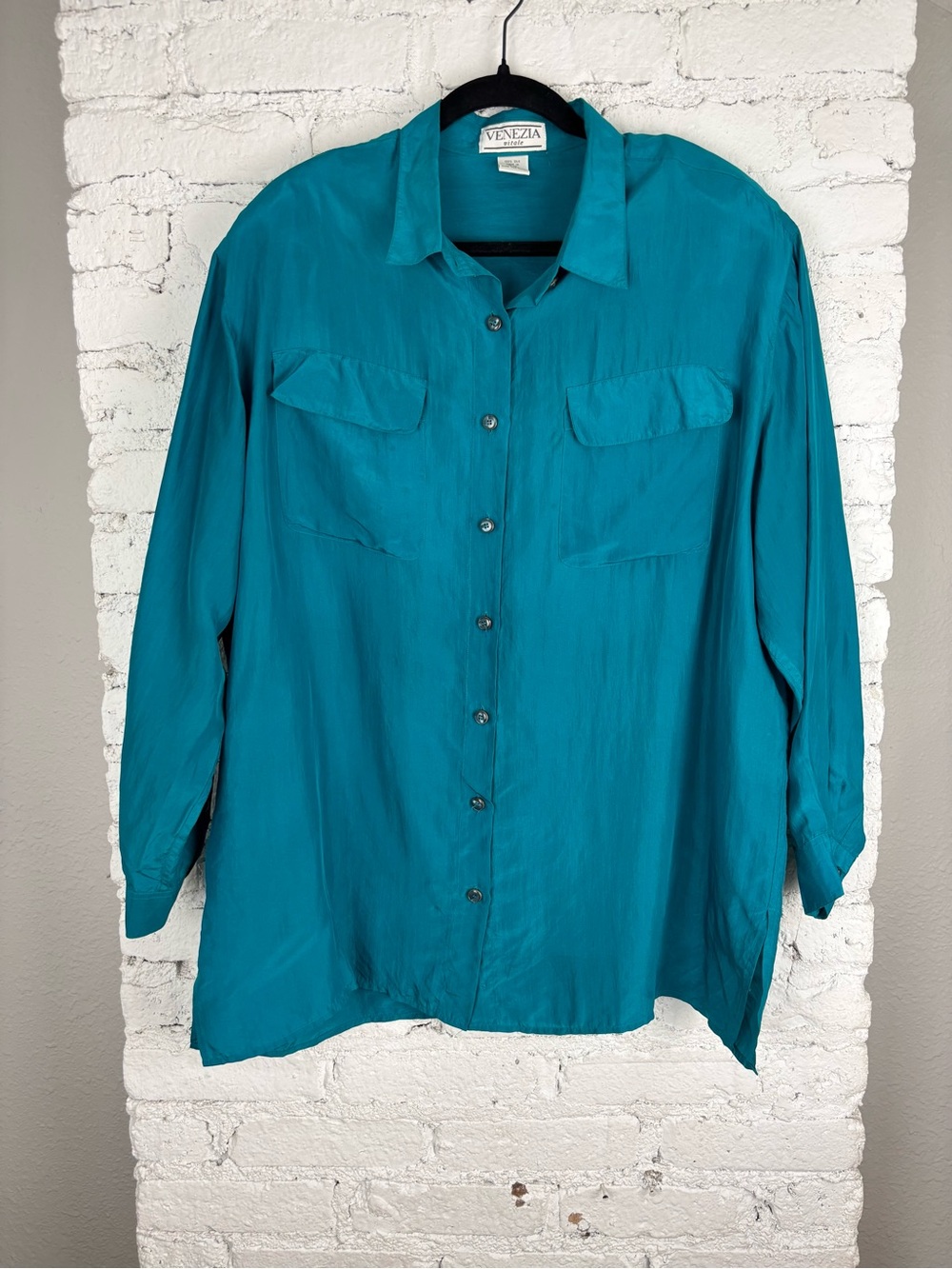 Vintage Venezia 100% Silk Teal Button Up Shirt